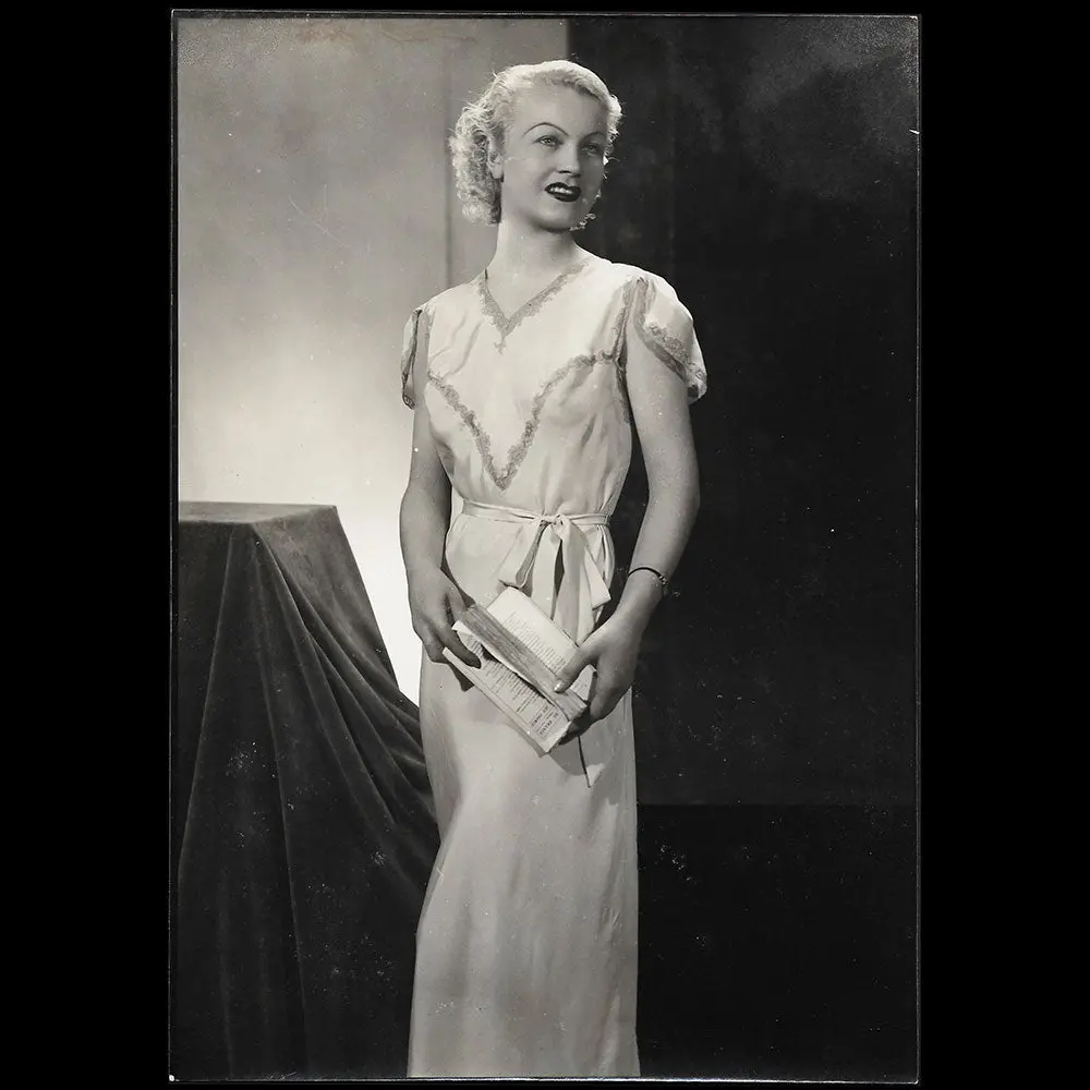 Maurice Lespinasse - Ensemble De Lingerie Porté Par Miss Paris 1935, Tirage D'isabey 1