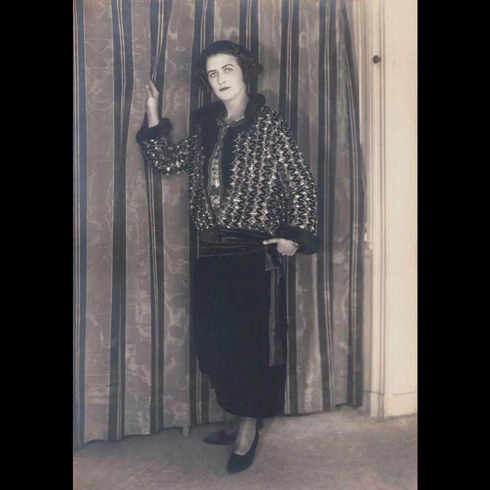 Lucien Lelong - Ensemble, Photographie De Henri Manuel (1920S) 1