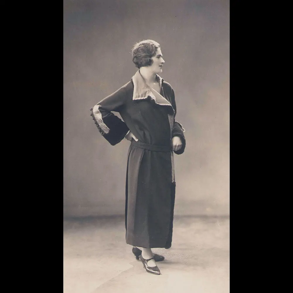 Lucien Lelong - Robe, Photographie De Henri Manuel (1920S) 1