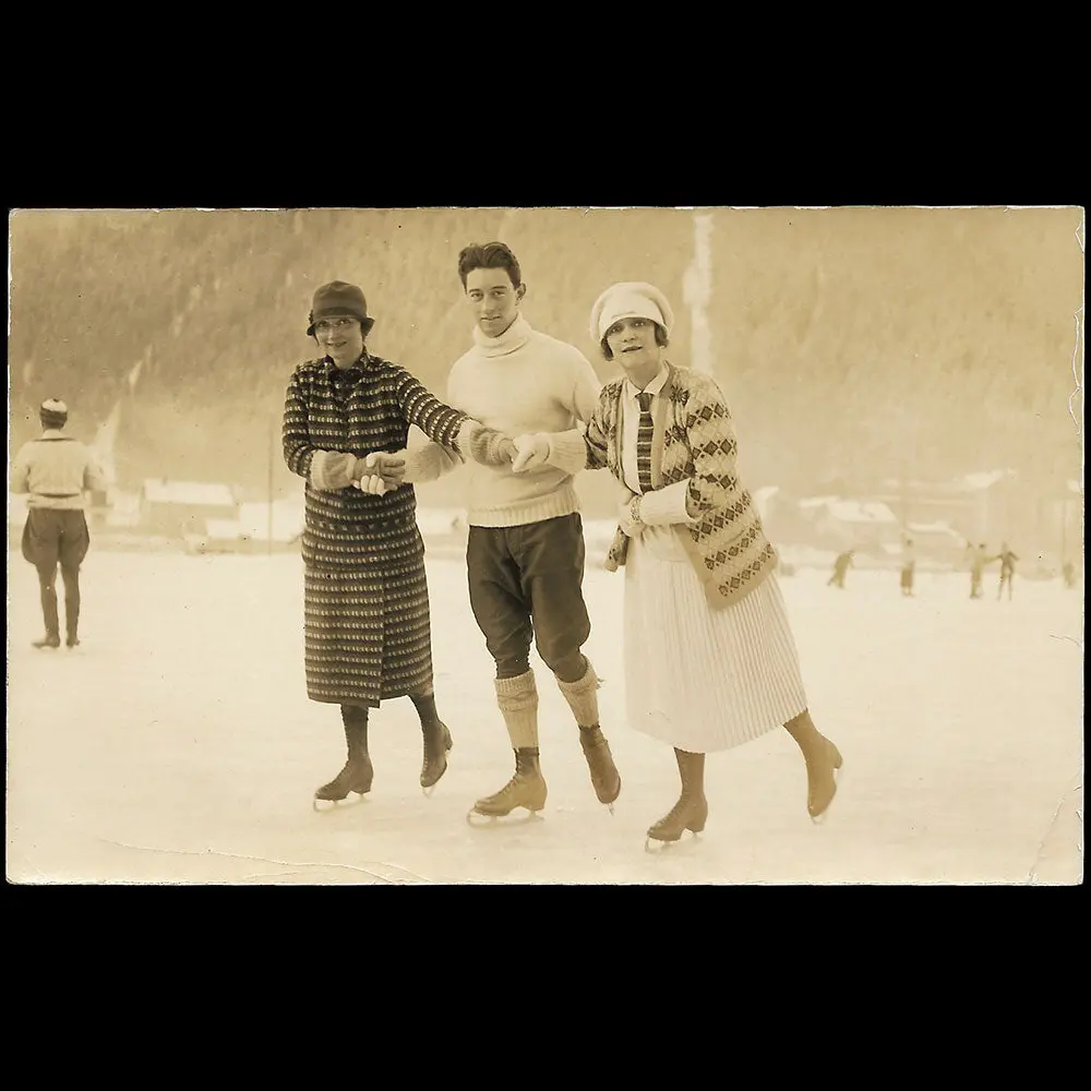 Caroline Reboux - Portrait De Lucienne Rabaté Faisant Du Patin À Glace (Circa 1920) 1