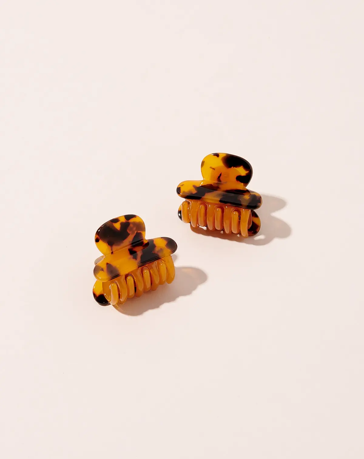 Twin Heirloom Claws In Classic Tortoise 1