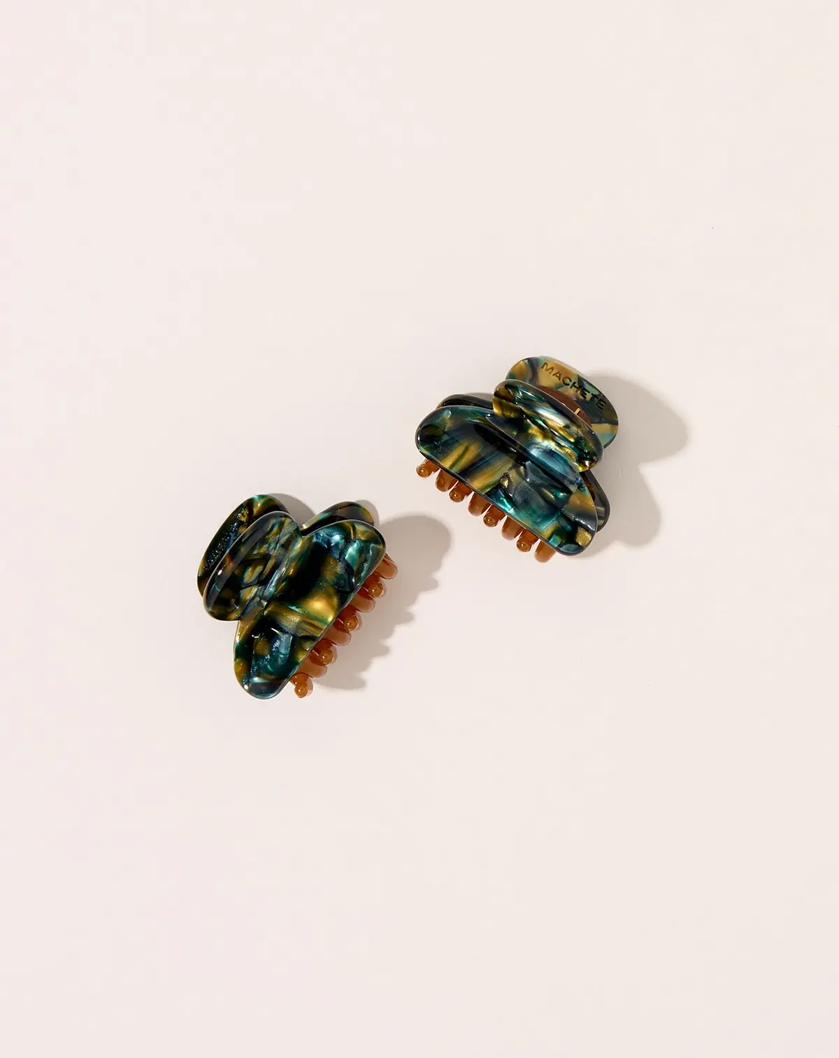 Twin Heirloom Claws In Green Tortoise 1