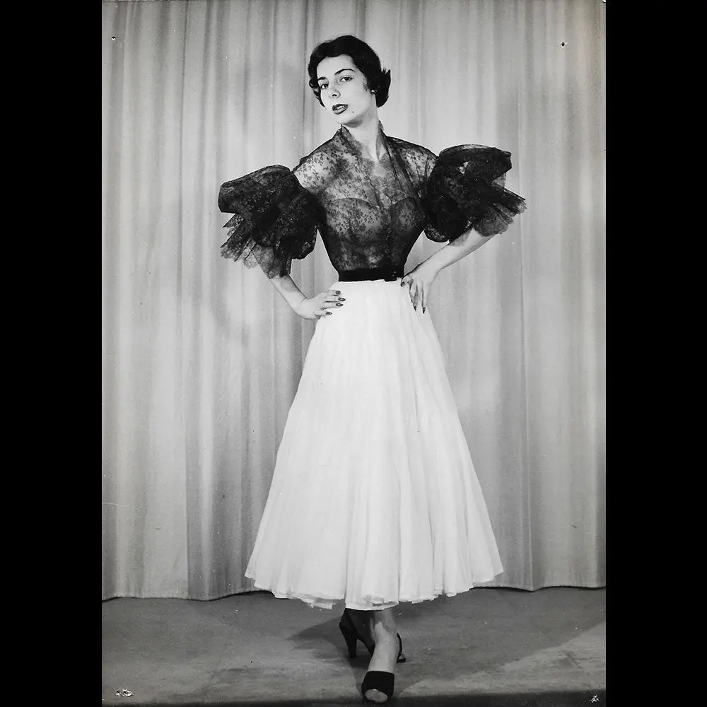 Maggy Rouff - Robe De Cocktail En Organdi Et Dentelle (1952) 1