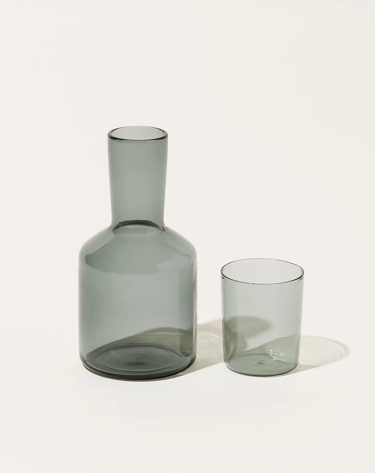 Carafe Set In Smoke 1