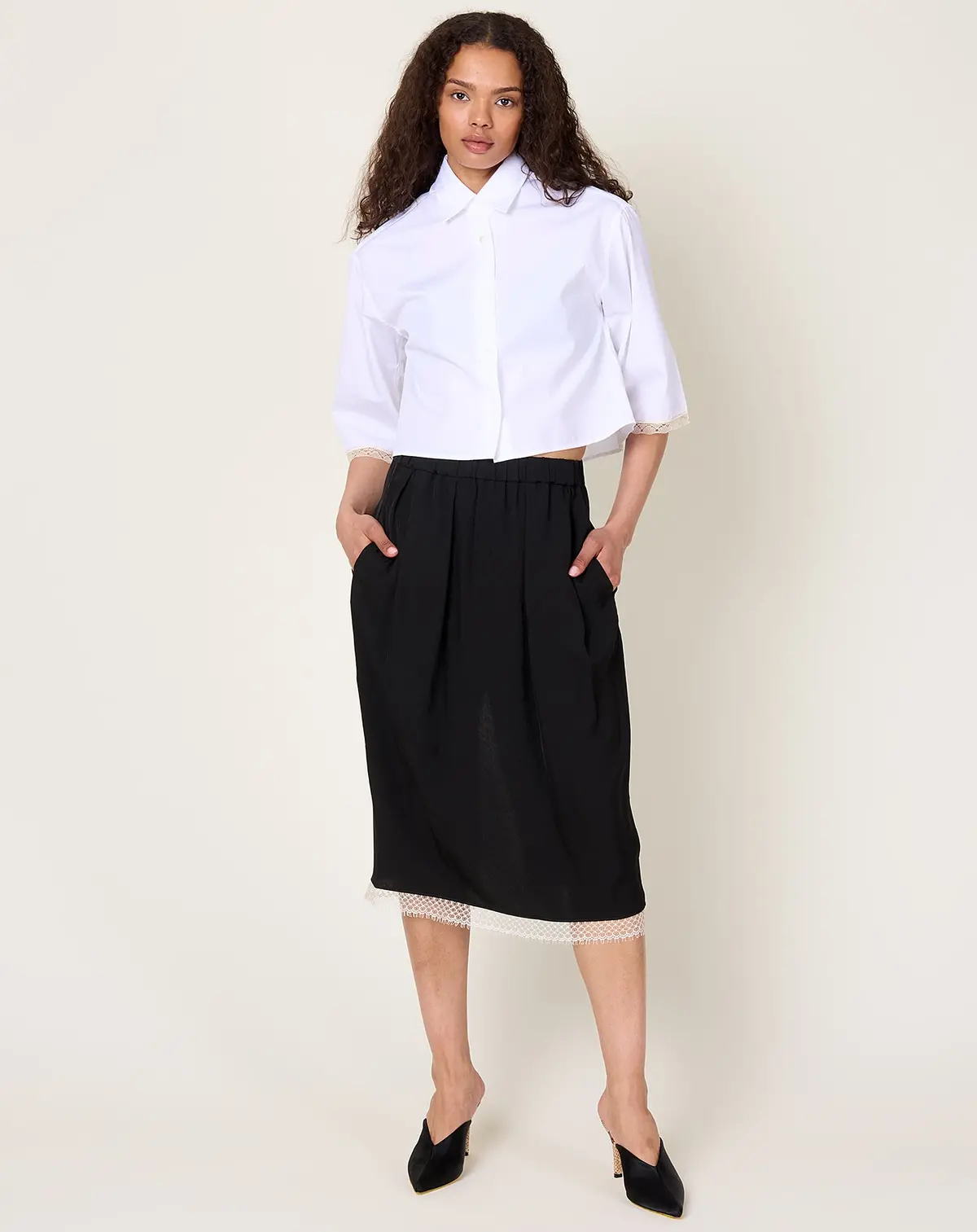 Lace Tulip Skirt In Black 1