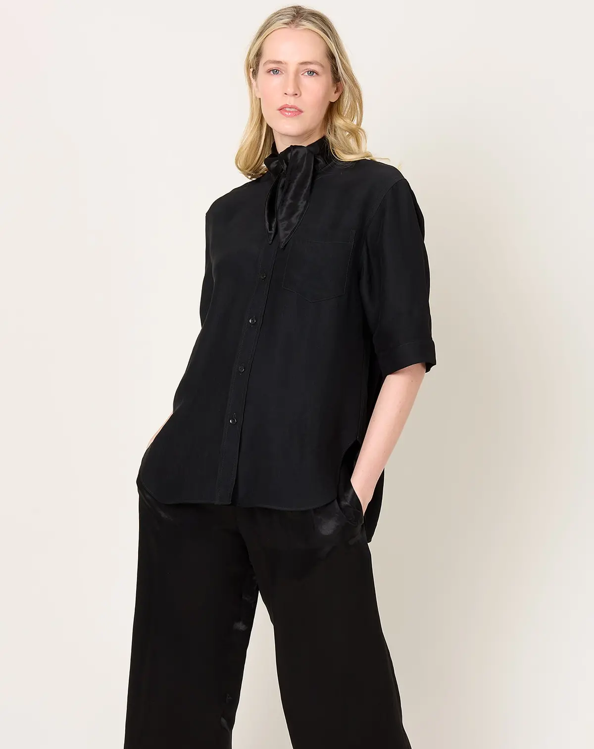 Short Sleeve Tie Shirt In Black 1