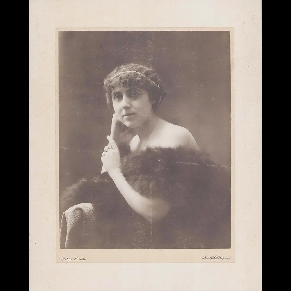 Portrait D'une Élégante, Tirage Du Studio Mathieu Deroche (Circa 1905-1910) 1