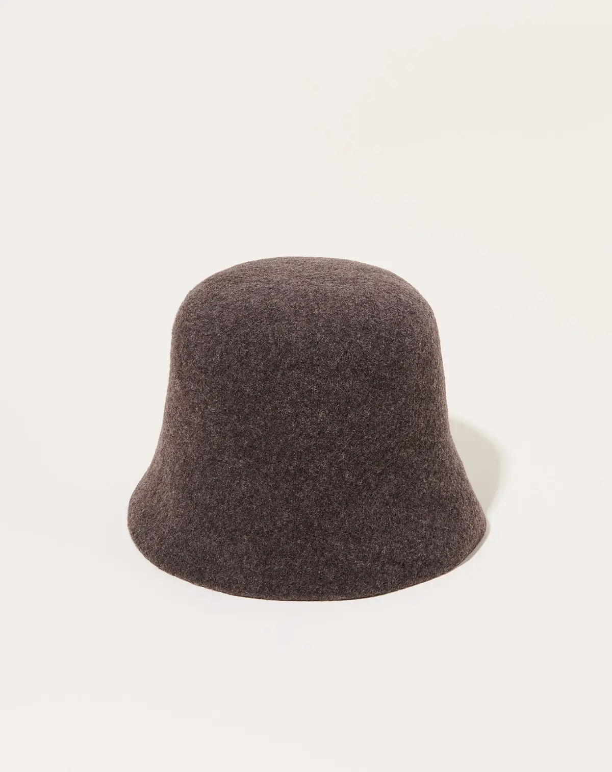 Cashmere Bell Hat In Dark Brown 1