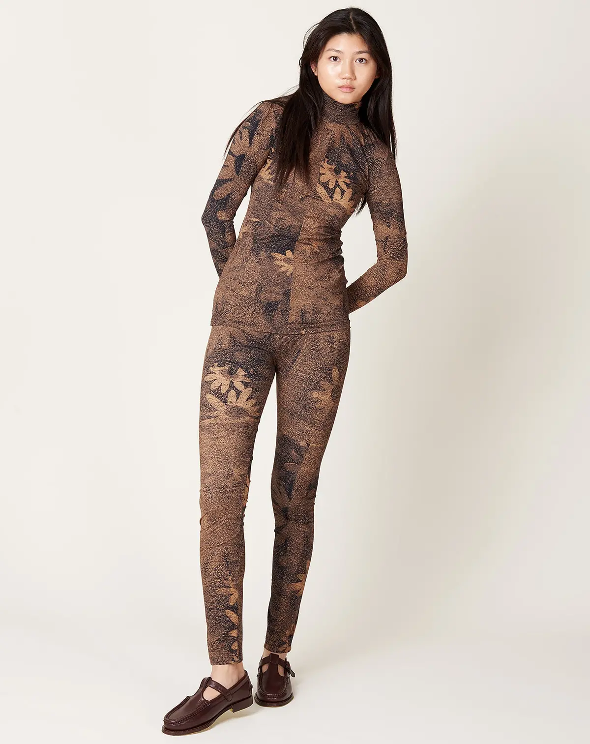 Legging In Tan Black Floral Print 1