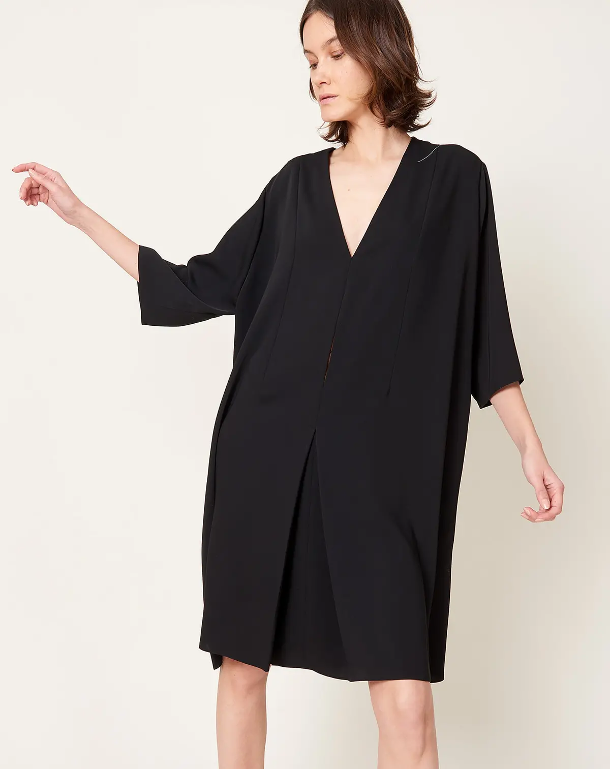 Loose Fit Midi Dress In Black 1