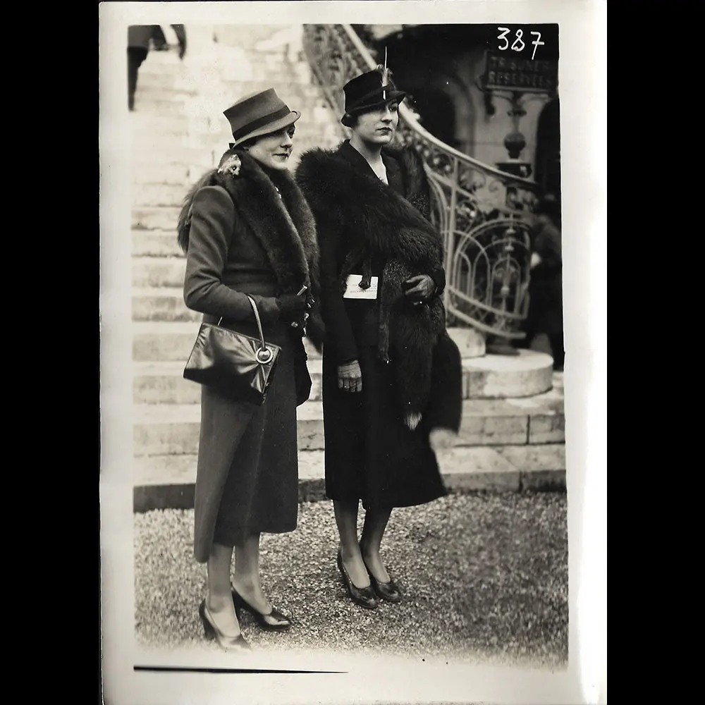 Elégantes, La Mode Aux Courses, Photographie De Moisson (Circa 1935) 1