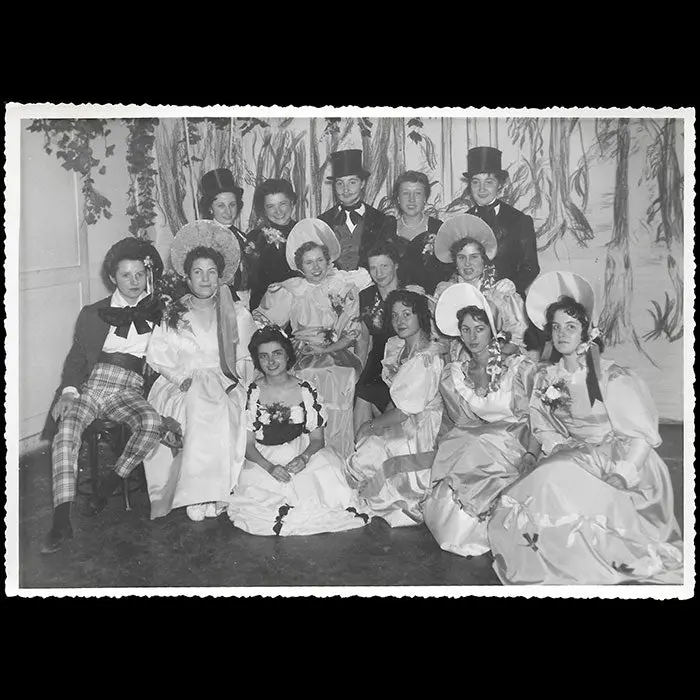 Jacques Griffe - Employés De La Maison De Couture Fêtant La Sainte-Catherine (1965) 1