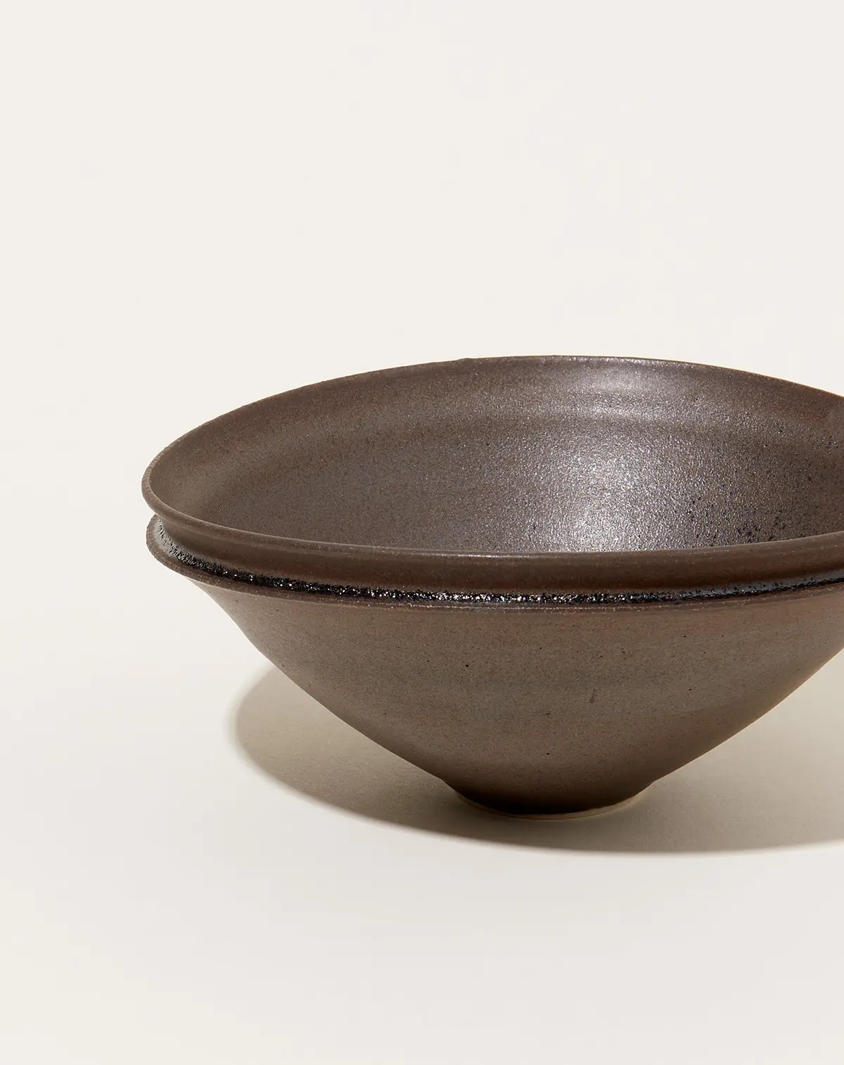 Medium Double Lip Bowl In Chocolate 2