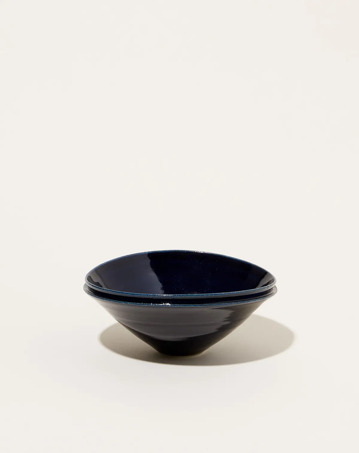 Medium Double Lip Bowl In Dark Blue 1