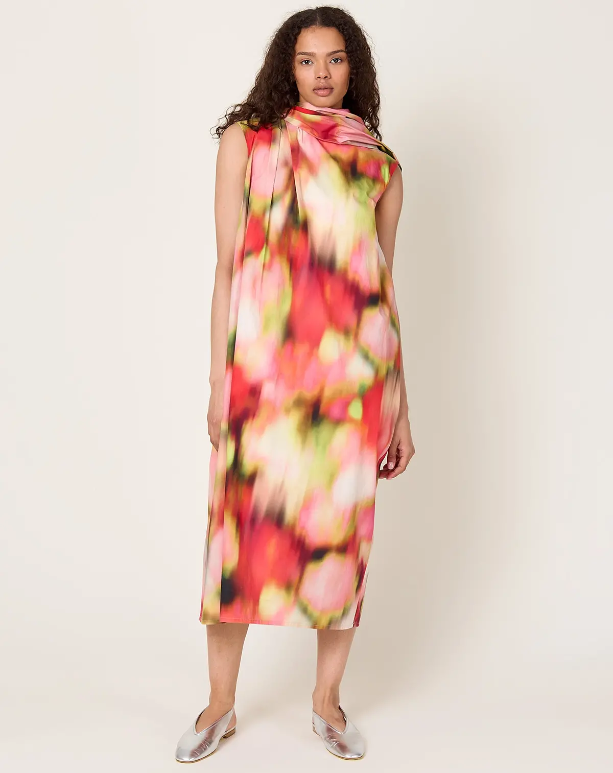 Moss Dress In Eating Flowers 1