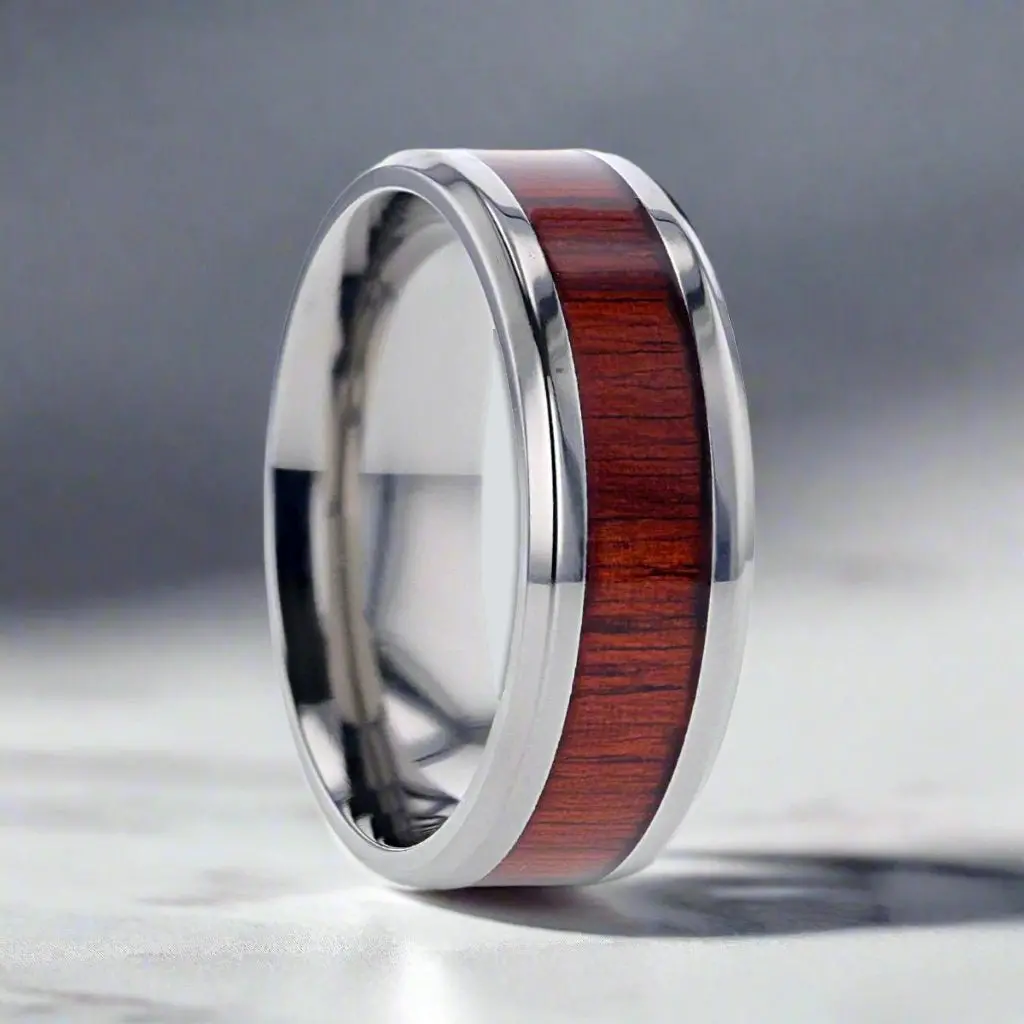 Norro | Silver Titanium Ring, Padauk Wood Inlay, Beveled 1
