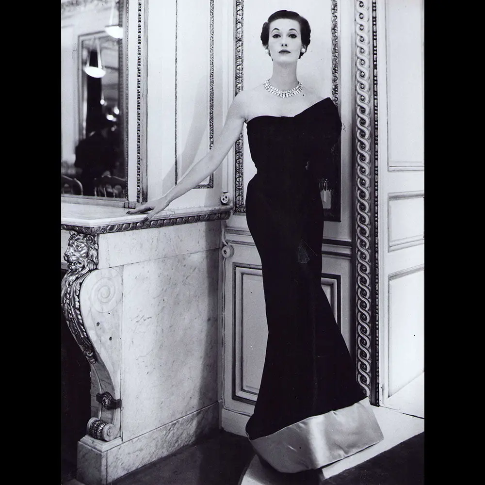 Patou - Robe Du Soir En Tissu Robert Perrier (1951) 2