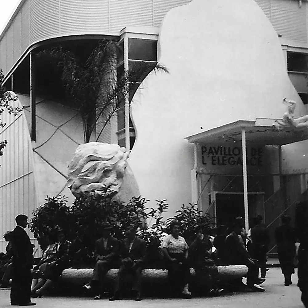 Exposition Internationale Des Arts Et Techniques - Le Pavillon De L'elégance (1937) 2
