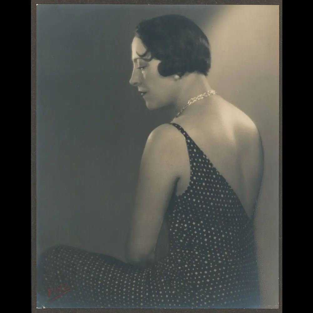 Elégante Au Collier - Tirage De Piaz (Circa 1930S) 1