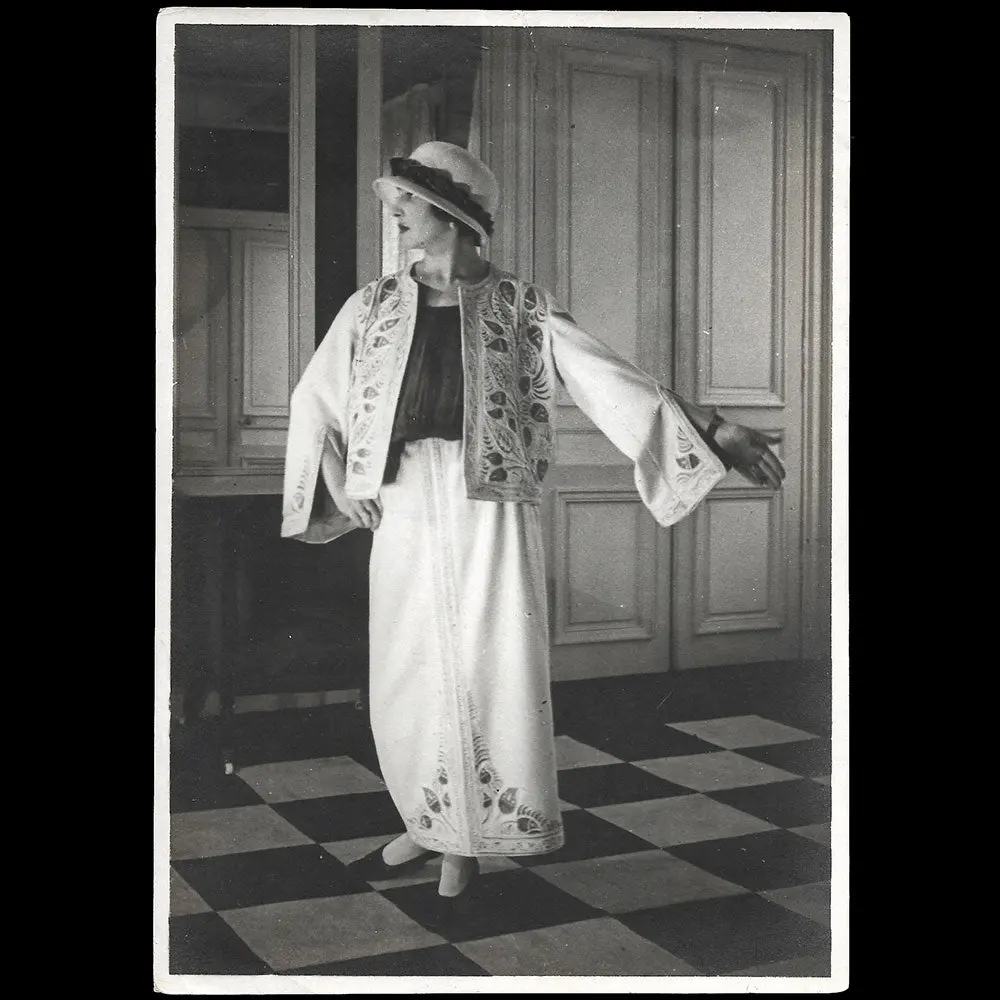 Poiret - Ensemble Colonne (1923) 1