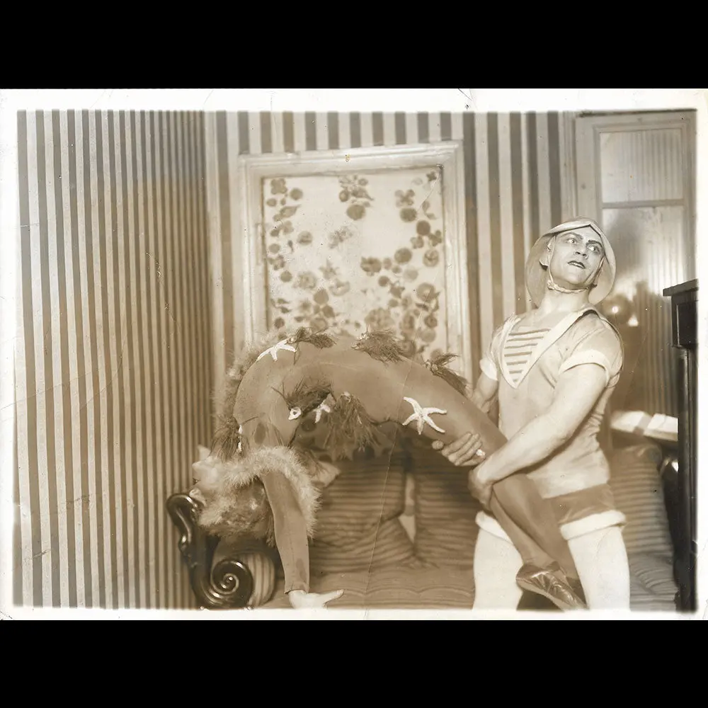 Poiret - Lysana Et Son Partenaire Dans Locus Solus En Costumes De Paul Poiret (1922) 1