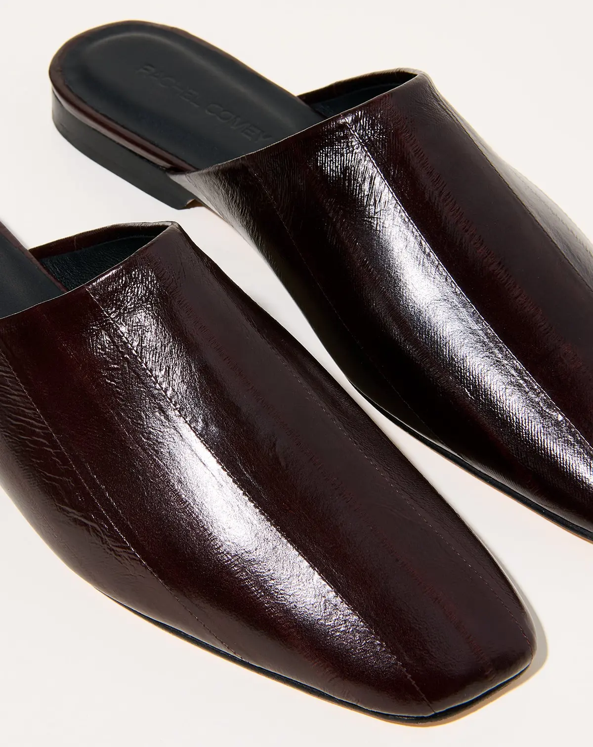 Cove Slide In Brown 1