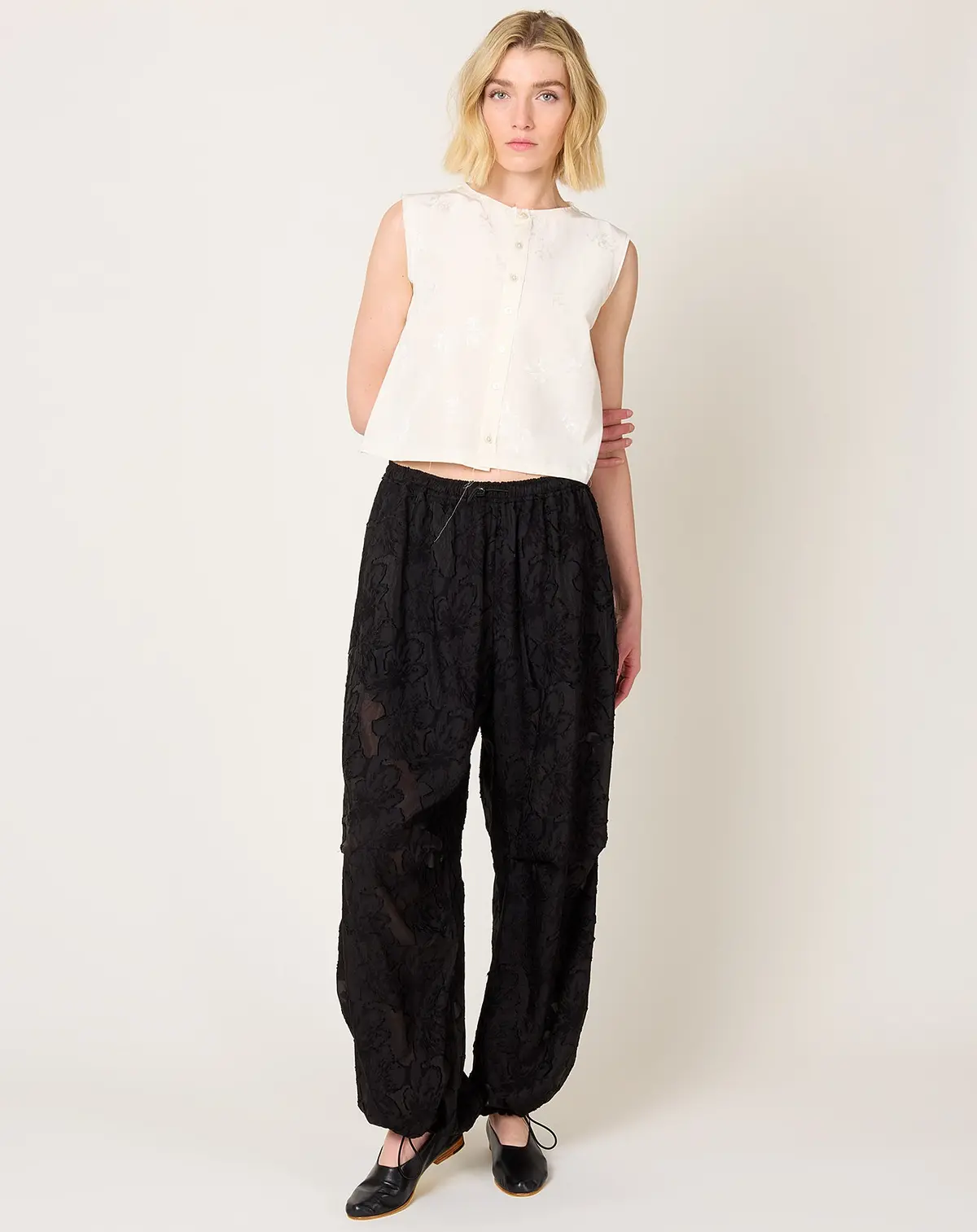 Fezco Pant In Black Jardin Fil Coupe 1