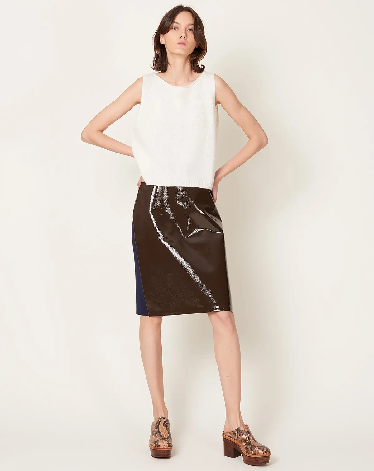 Halti Skirt In Chestnut 1