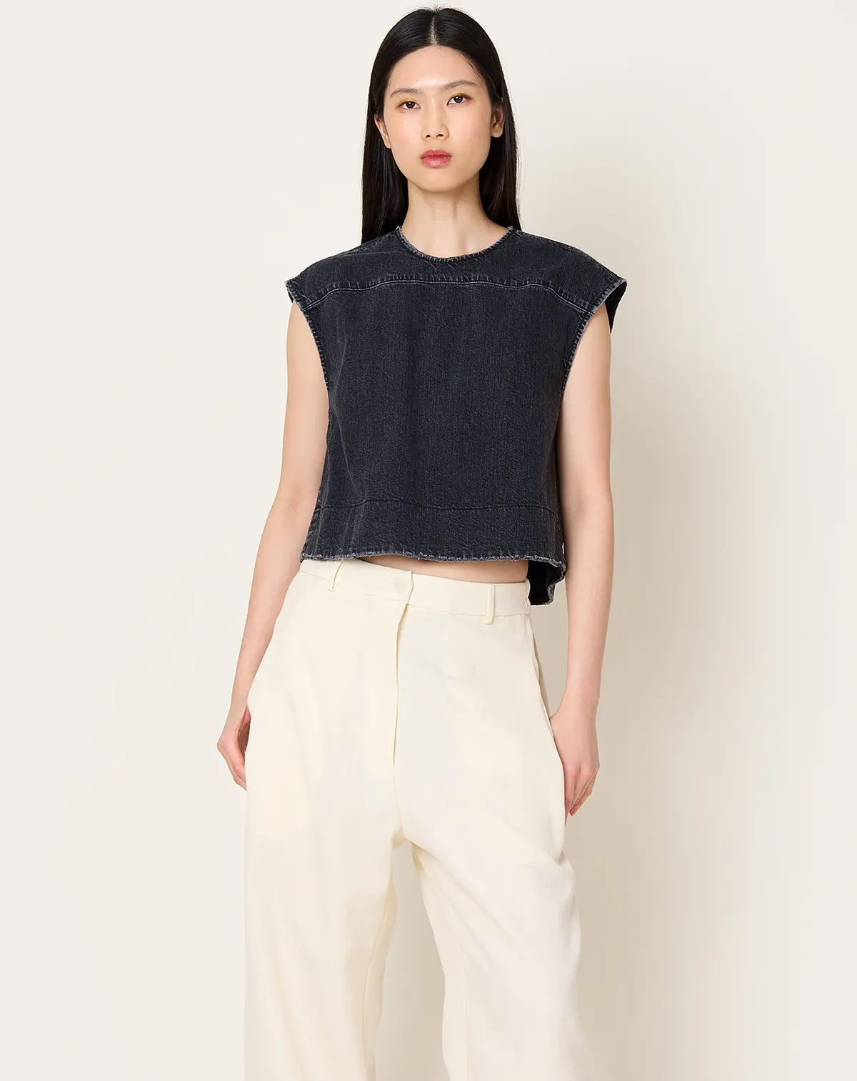 Orla Top In Black 1