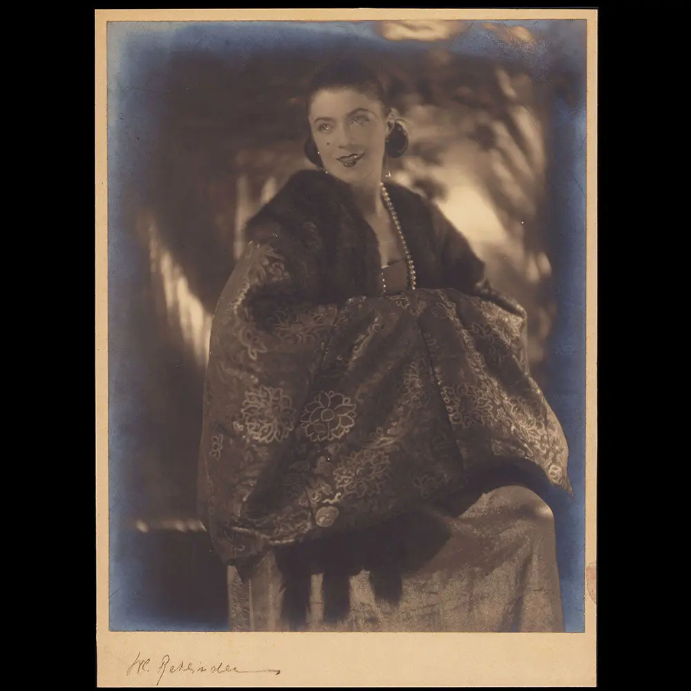Poiret - Andrée Spinelly, Portrait Photographique De Wladimir Rehbinder (1922) 1