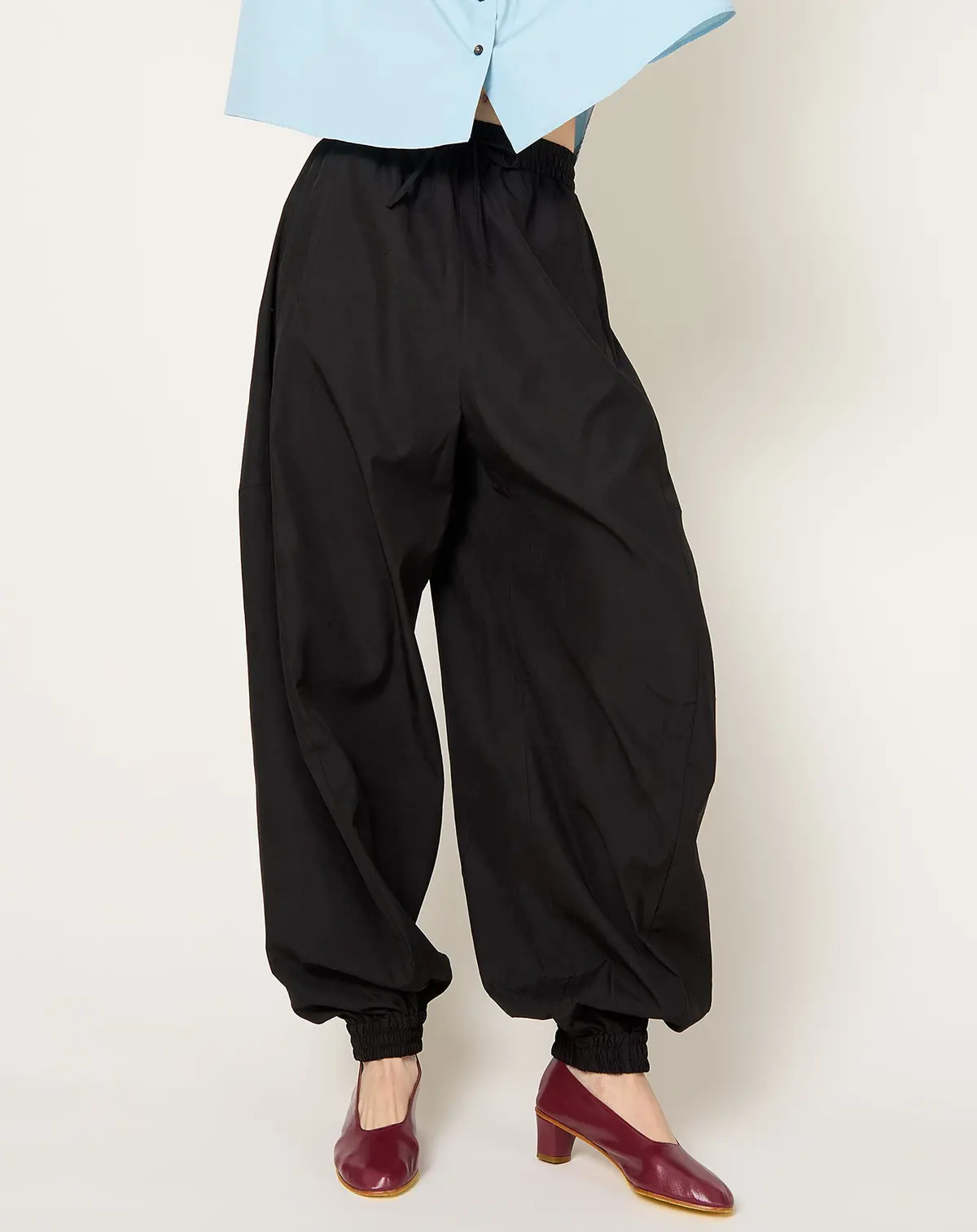 Balloon Track Pants In Black 1