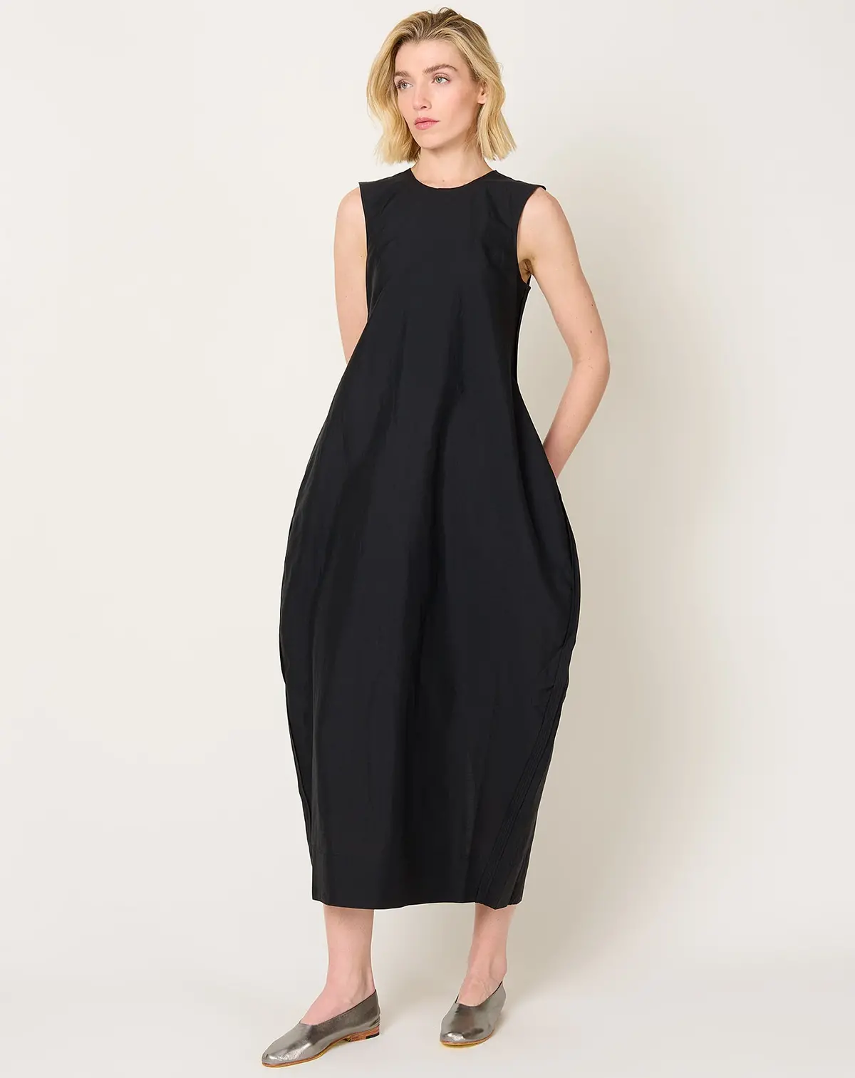 Hourglass Linen Silk Dress In Black 1