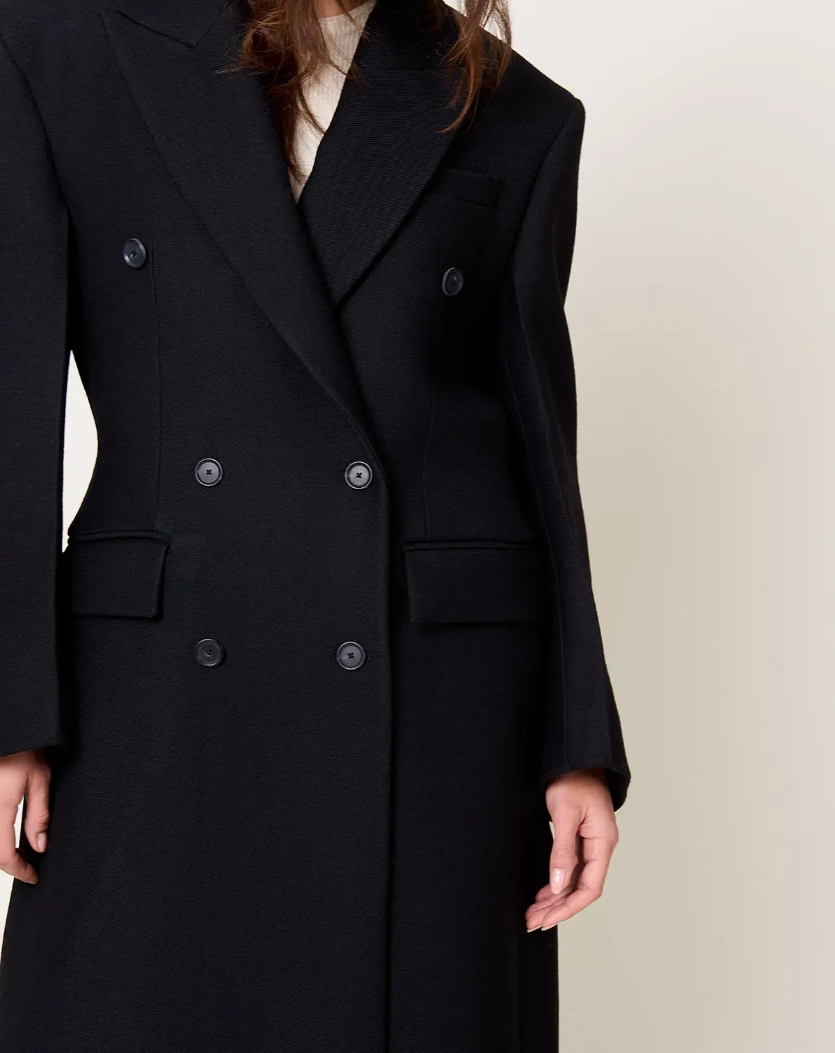 Hourglass Wool Coat In Black 1