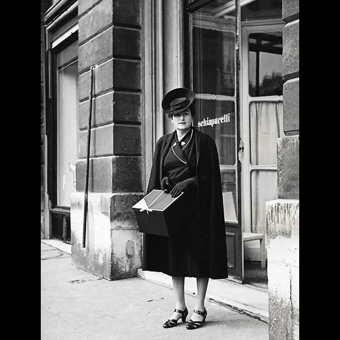Elsa Schiaparelli - Boutique De La Place Vendôme (Circa 1930S) 2
