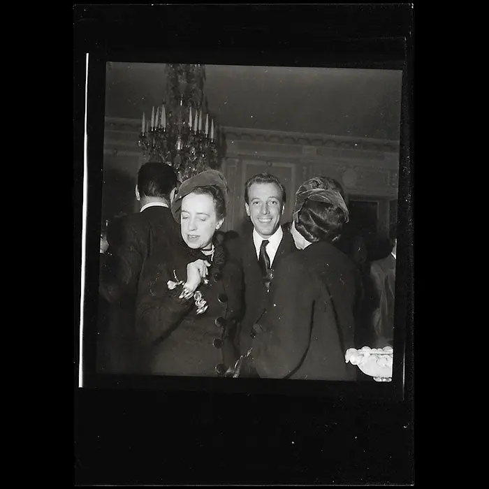 Elsa Schiaparelli Et Jacques Fath (Circa 1940S) 1