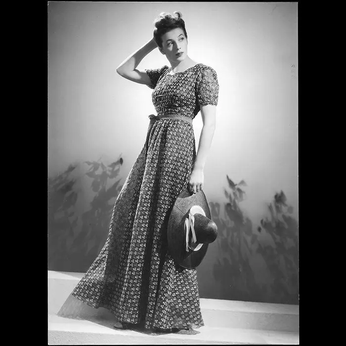Elsa Schiaparelli - Robe De Garden-Party, Tirage De Dorvyne (1939) 1