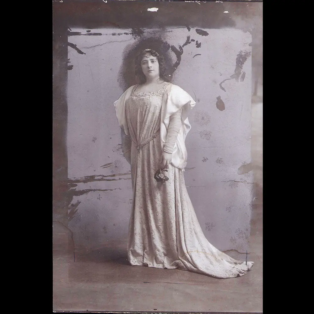 Eugénie Segond-Weber Dans Le Passant, Photographie De Paul Boyer Et Bert (1908) 1