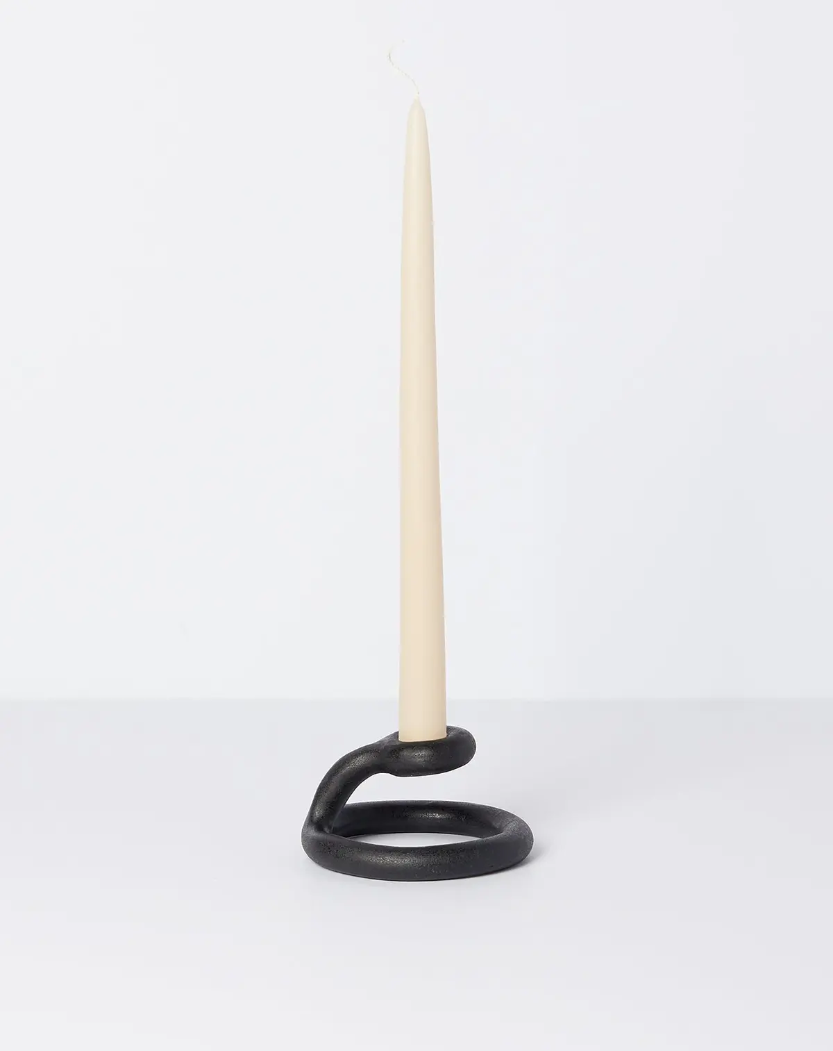 Uni Candlestick In Matte Black 1