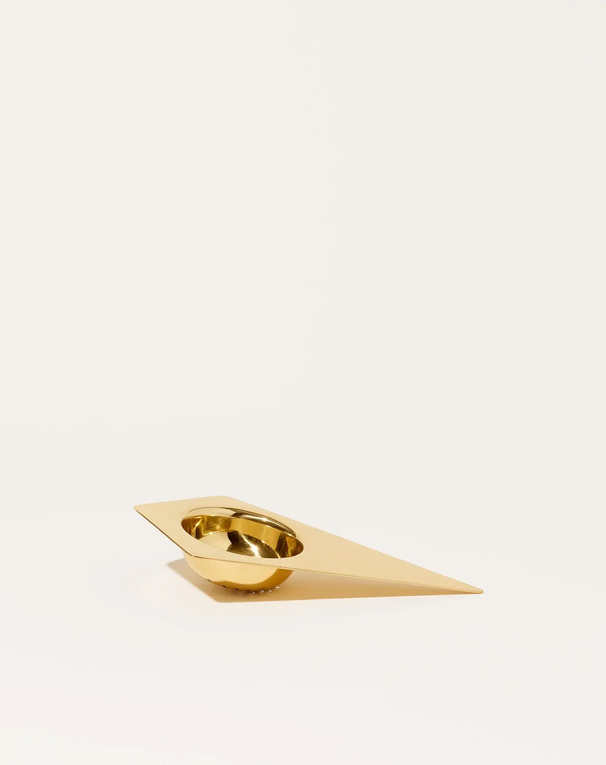 Tea Strainer In Brass 2