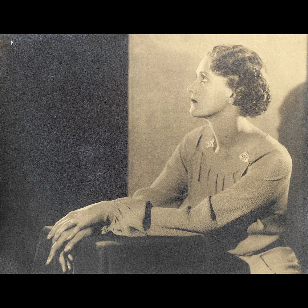Paul Tanqueray - Portrait D'une Élégante De Profil (1930S) 1