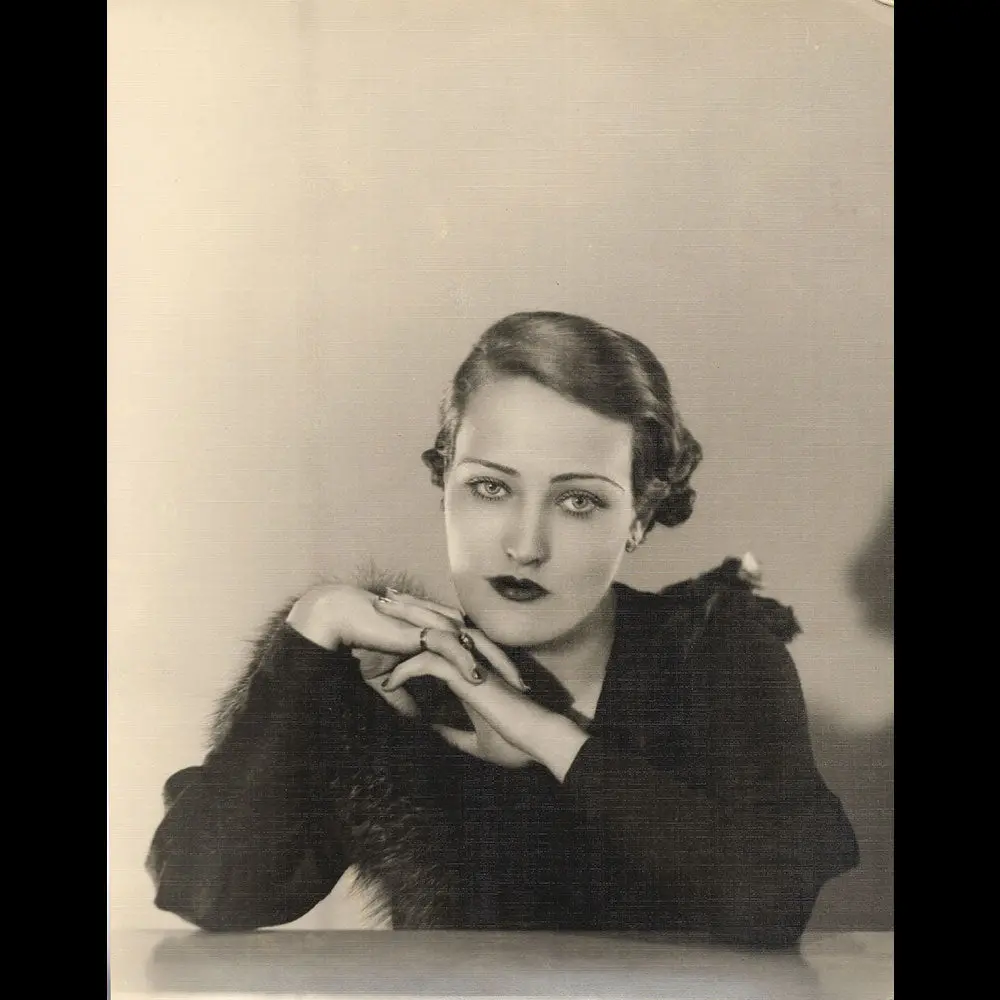 Paul Tanqueray - Portrait D'une Élégante (1930S) 1