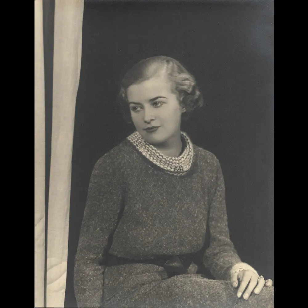 Paul Tanqueray - Portrait D'une Élégante (1930S) 1