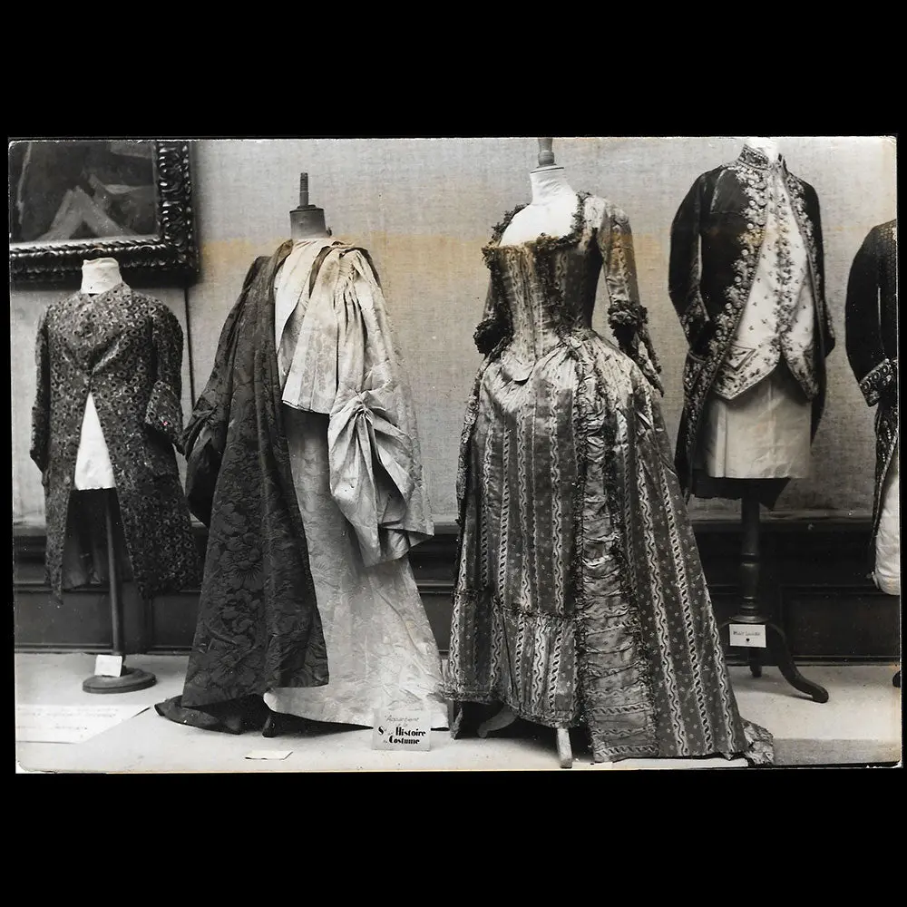 Volney - Exposition De Costumes Anciens (1952) 1