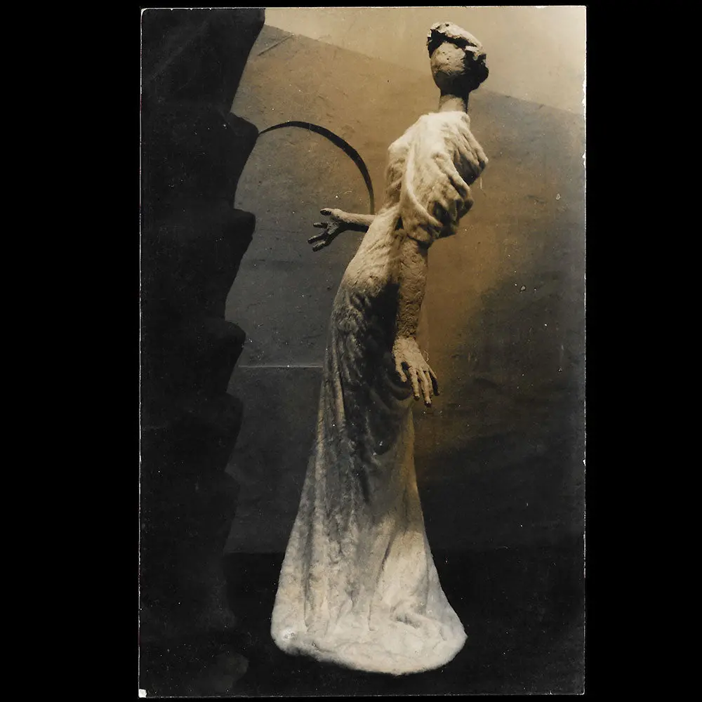 Renel, Le Pavillon De L'elégance À L'exposition De 1937, Carte Photographique D'otto Wols 1