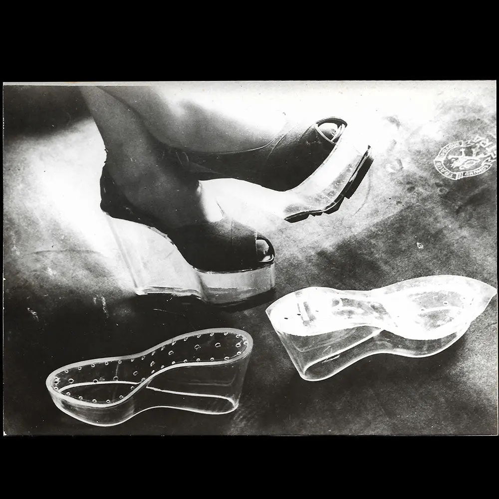 Ww2 & Mode - Et Voici La Chaussure À Semelle De Verre (1943) 1