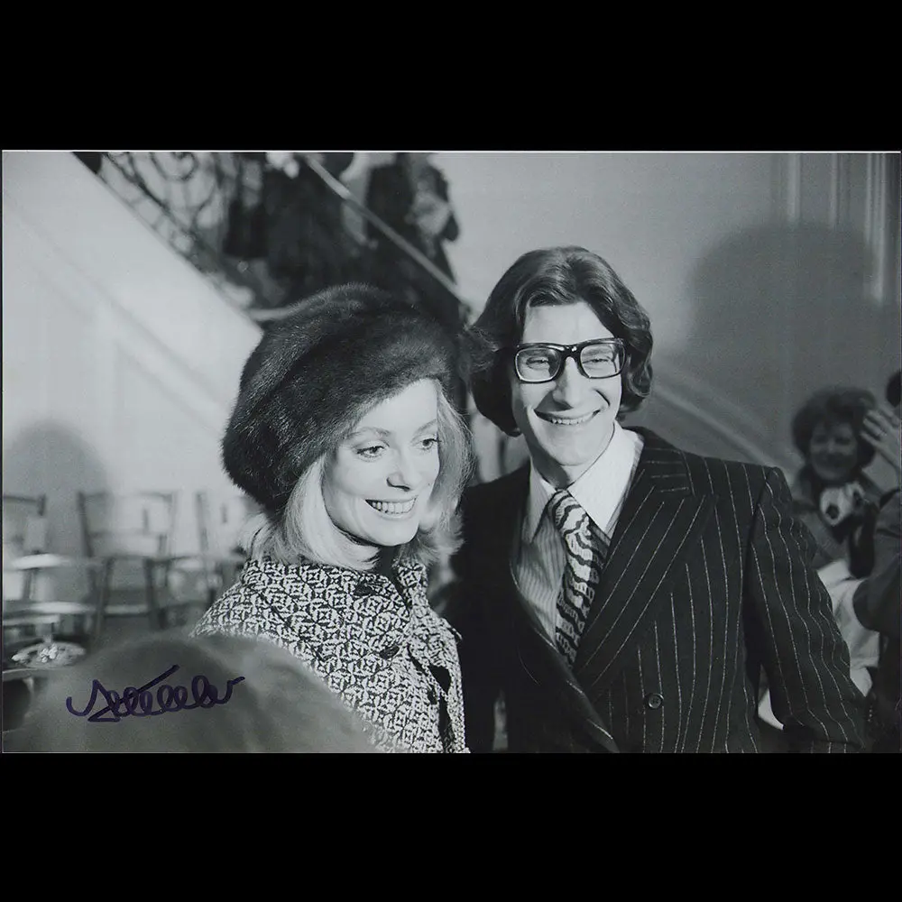 Yves Saint-Laurent Et Catherine Deneuve, Tirage Signé Par L'actrice (1970) 1