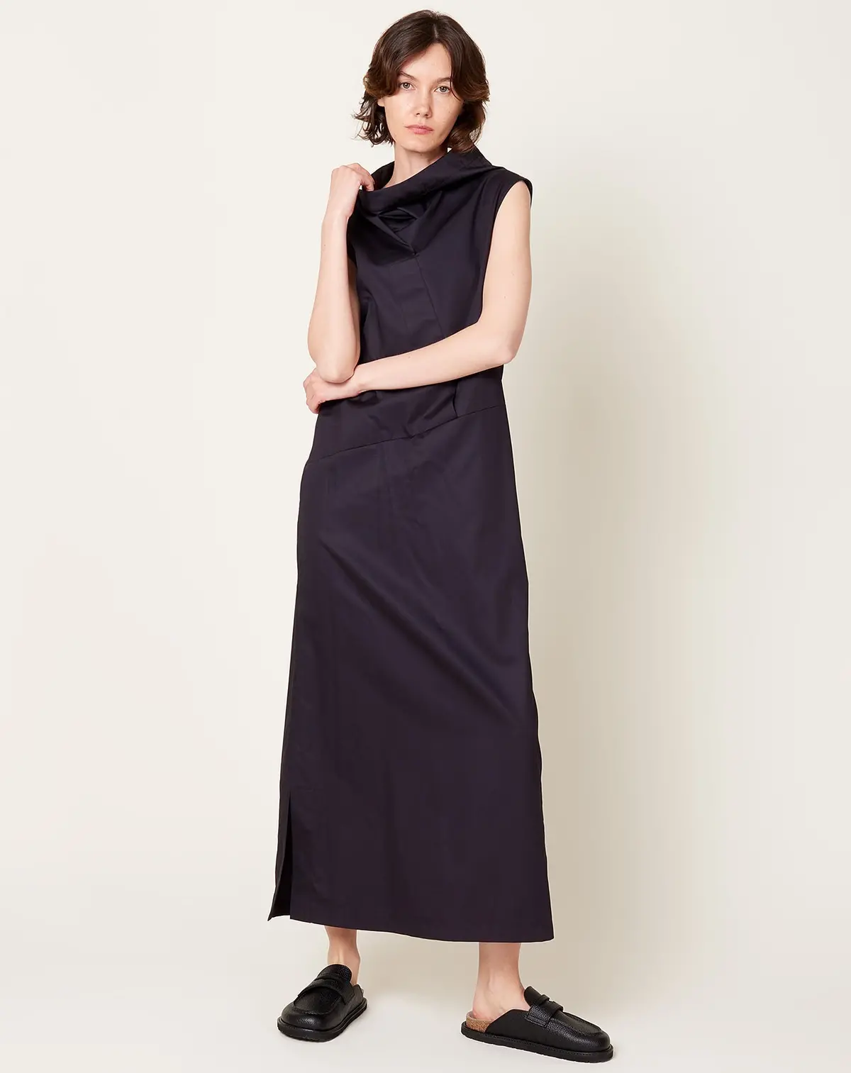 Long Fold Dress In Black 1
